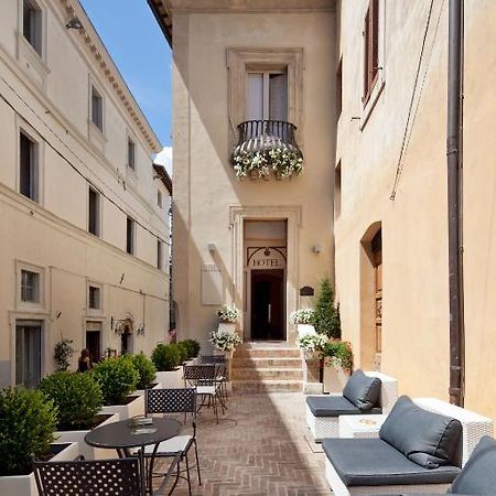 Hotel Degli Affreschi 몬테팔코 외부 사진