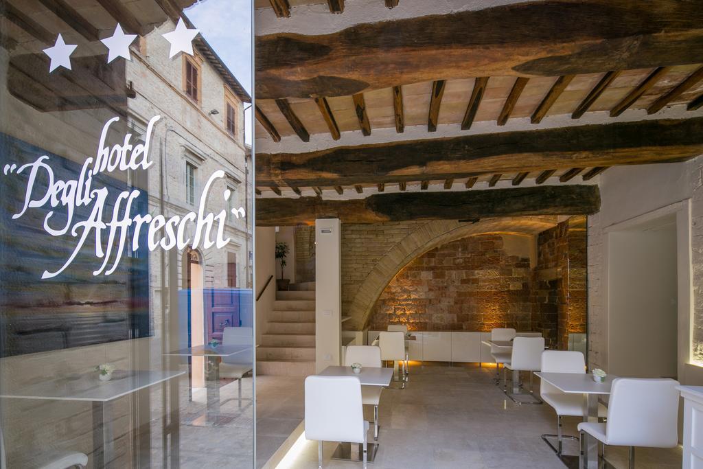 Hotel Degli Affreschi 몬테팔코 외부 사진