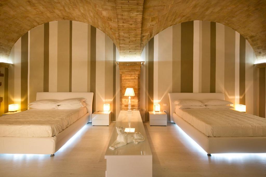 Hotel Degli Affreschi 몬테팔코 객실 사진